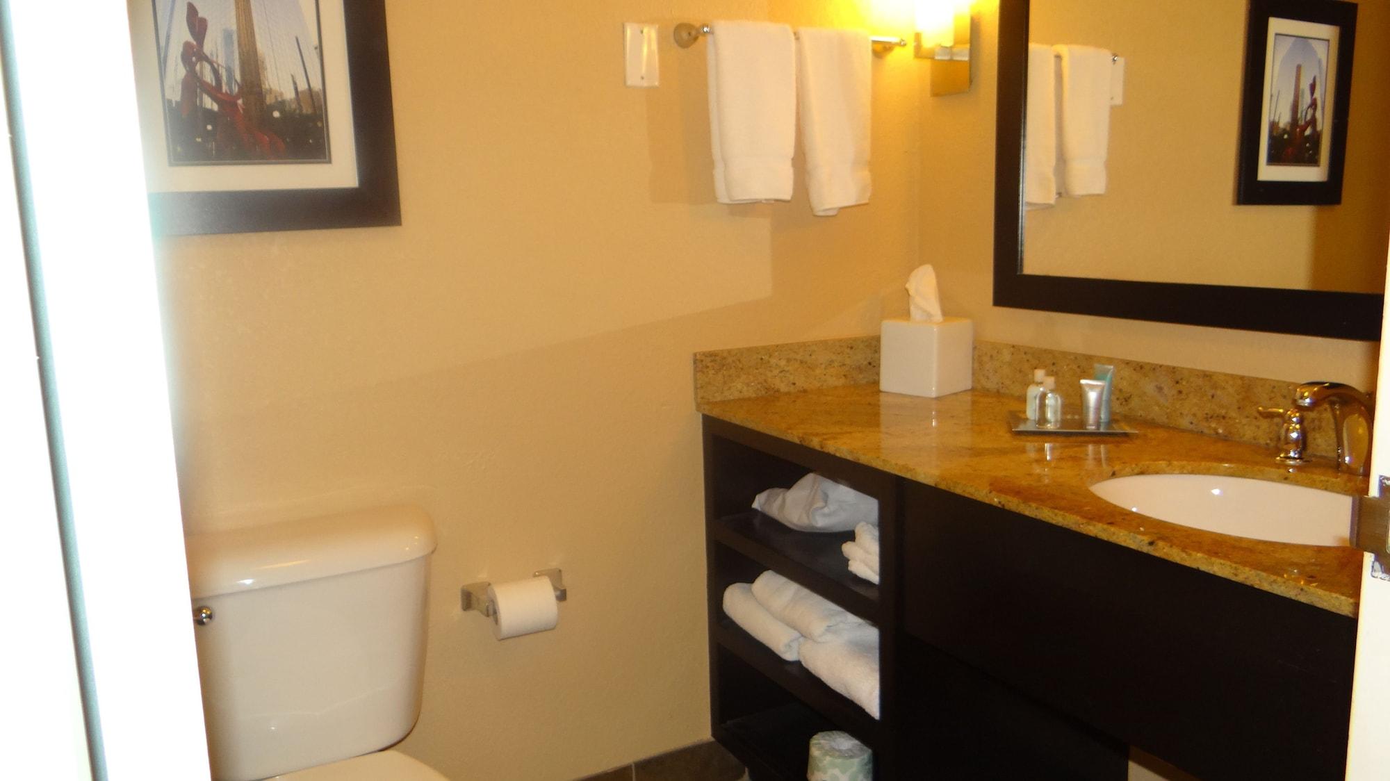 Wyndham Garden Oklahoma City Resort & Conference Hotel Near Airport, Fairgrounds Paycom & I40 Екстер'єр фото