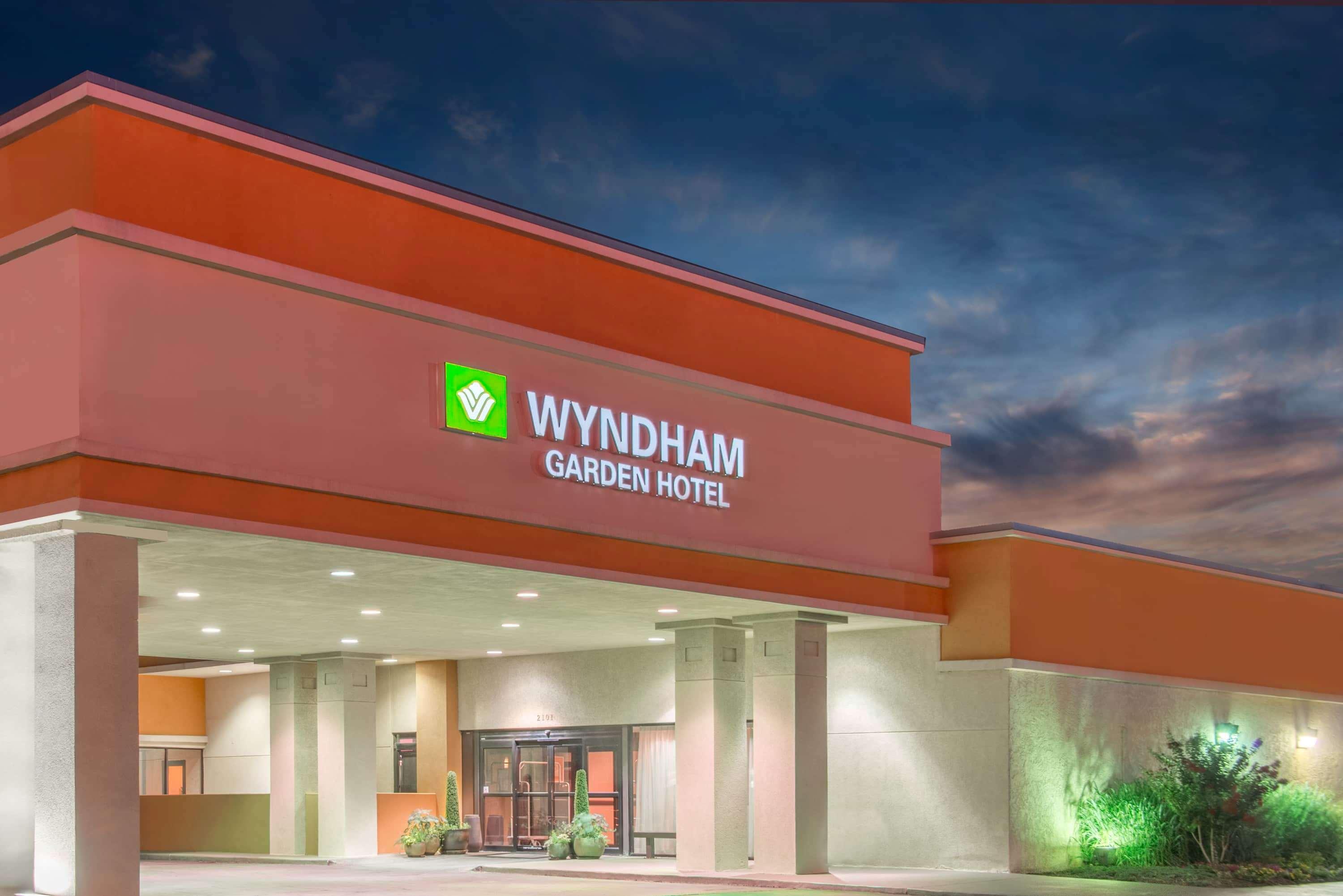 Wyndham Garden Oklahoma City Resort & Conference Hotel Near Airport, Fairgrounds Paycom & I40 Екстер'єр фото